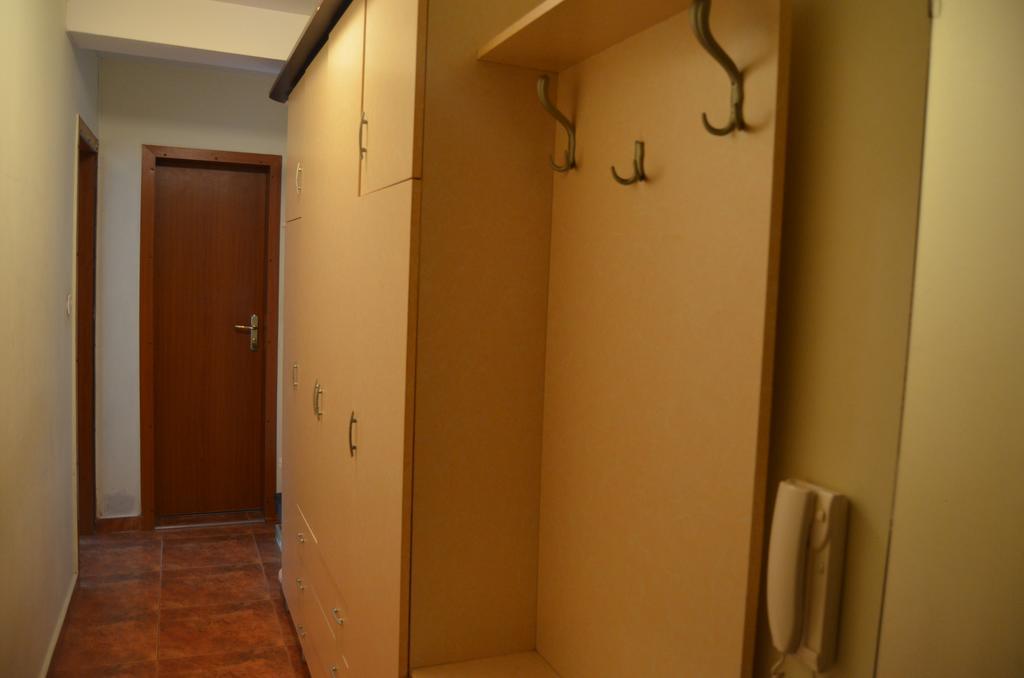 Ferienwohnung Downtown Studio Warna Exterior foto